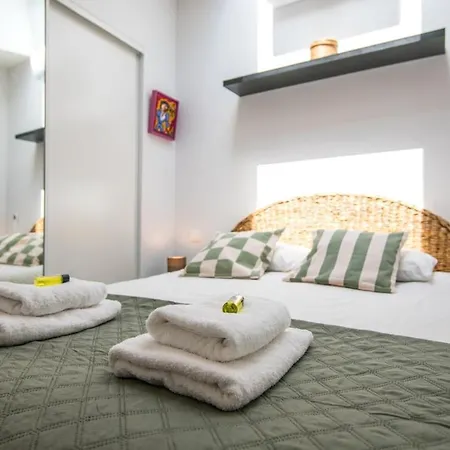 Apartment La Terrasse, Wifi,parking,clim